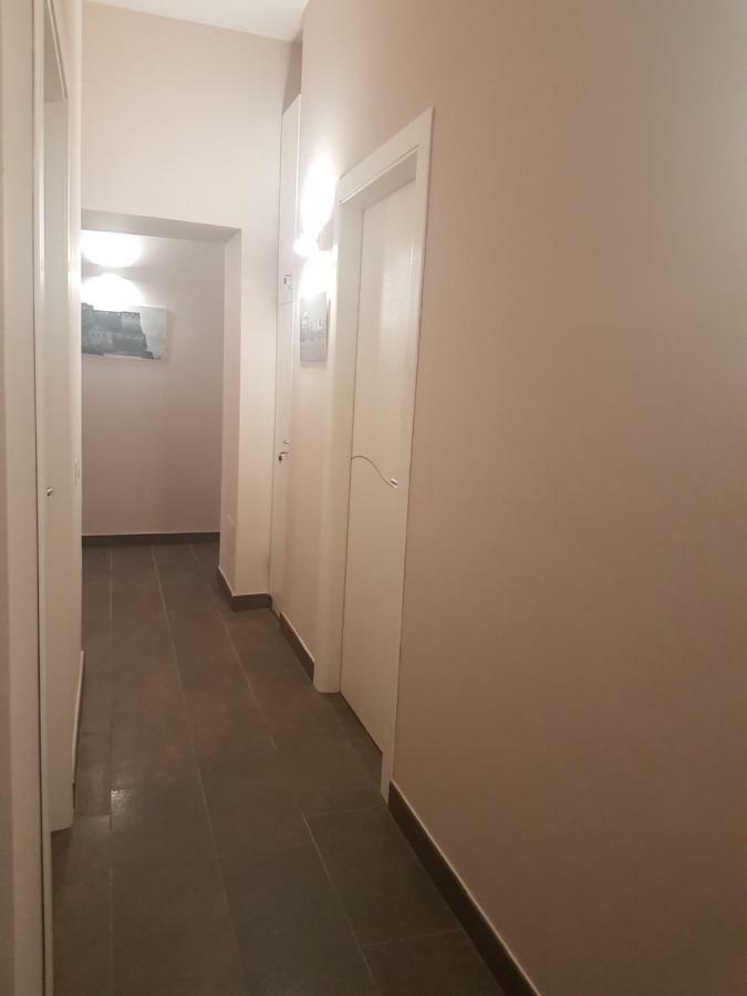 Gradoni Di Chiaia Twenty Three Bed & Breakfast Naples Exterior photo