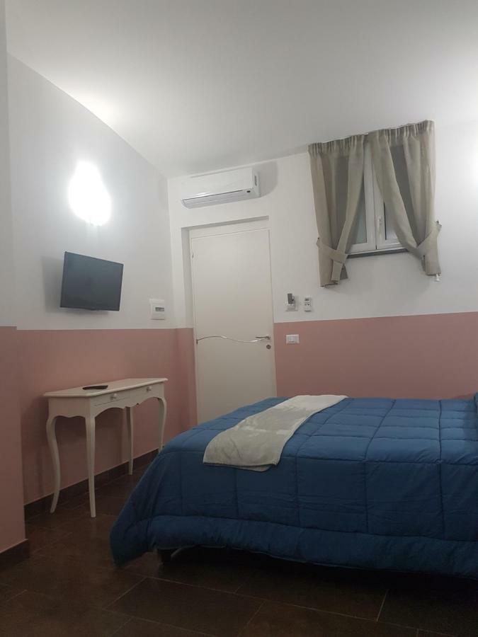 Gradoni Di Chiaia Twenty Three Bed & Breakfast Naples Exterior photo