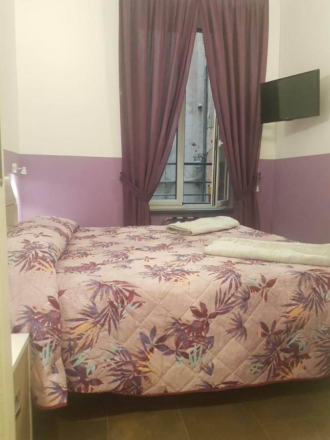 Gradoni Di Chiaia Twenty Three Bed & Breakfast Naples Exterior photo