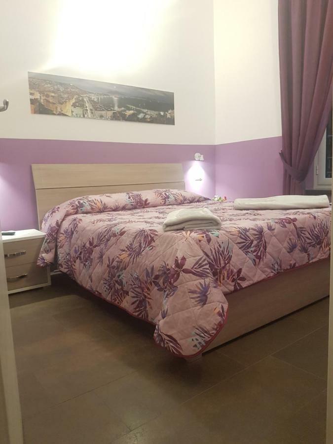 Gradoni Di Chiaia Twenty Three Bed & Breakfast Naples Exterior photo