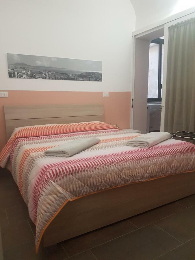 Gradoni Di Chiaia Twenty Three Bed & Breakfast Naples Exterior photo